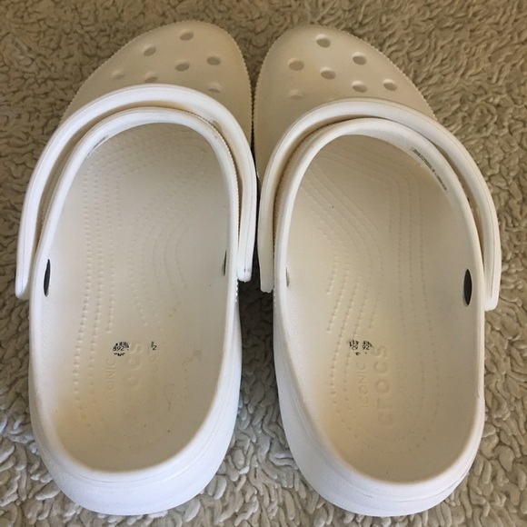 Crocs - Picture 4 of 11